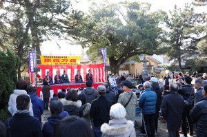 知多市　正月風物詩「尾張万歳（おわりまんざい）」 尾張八幡神社