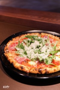 Ethan Stowell PIZZA & PASTAの本格アメリカンピザは食べごたえ抜群